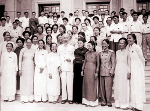 Tuyên truyền kỷ niệm 90 năm Ngày thành lập Hội Liên hiệp Phụ nữ Việt Nam (20/10/1930 - 20/10/2020) 
